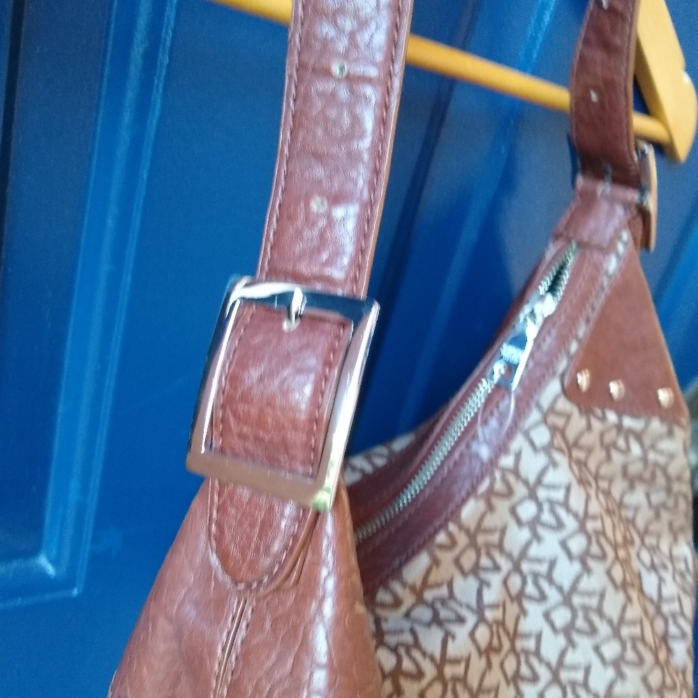 DKNY | studded monogram western shoulder bag - Picture 4 of 6